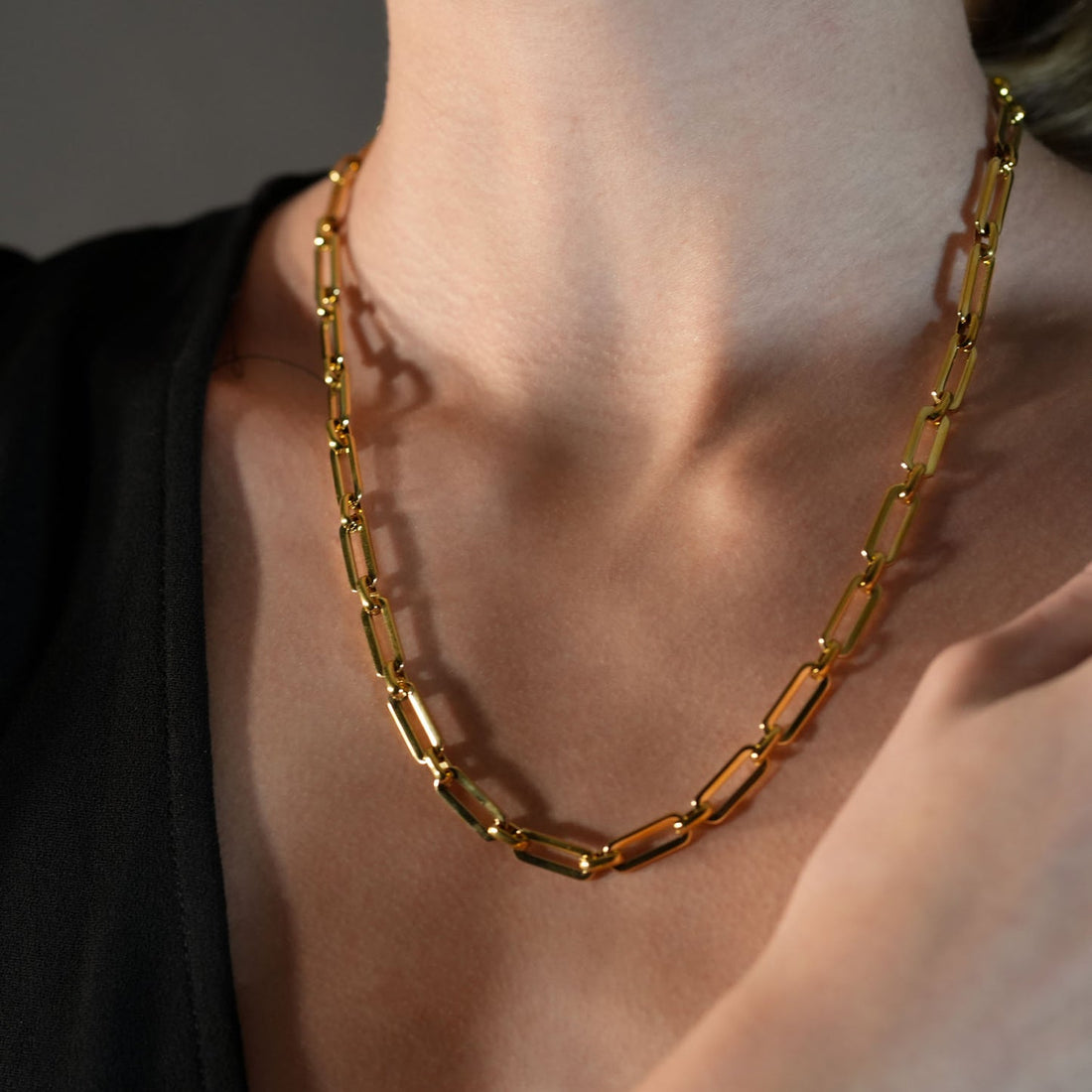 Hackney Nine CANNES Delicate Statement Paper-Clip Chain Necklace in Gold