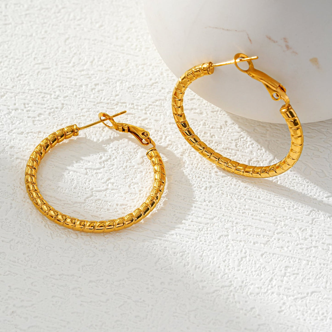 Hackney Nine ETSUKO Gold Sculptured Reed Pattern Hoop Earrings